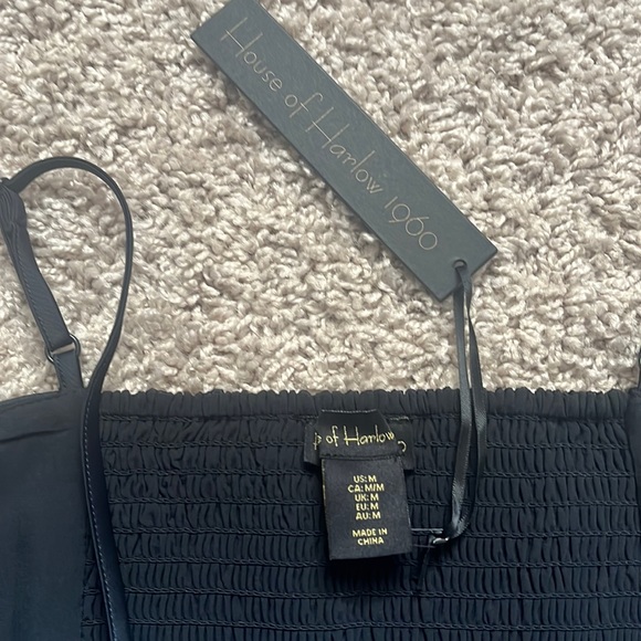 House of Harlow Black Satin Crop Top - Picture 4 of 6